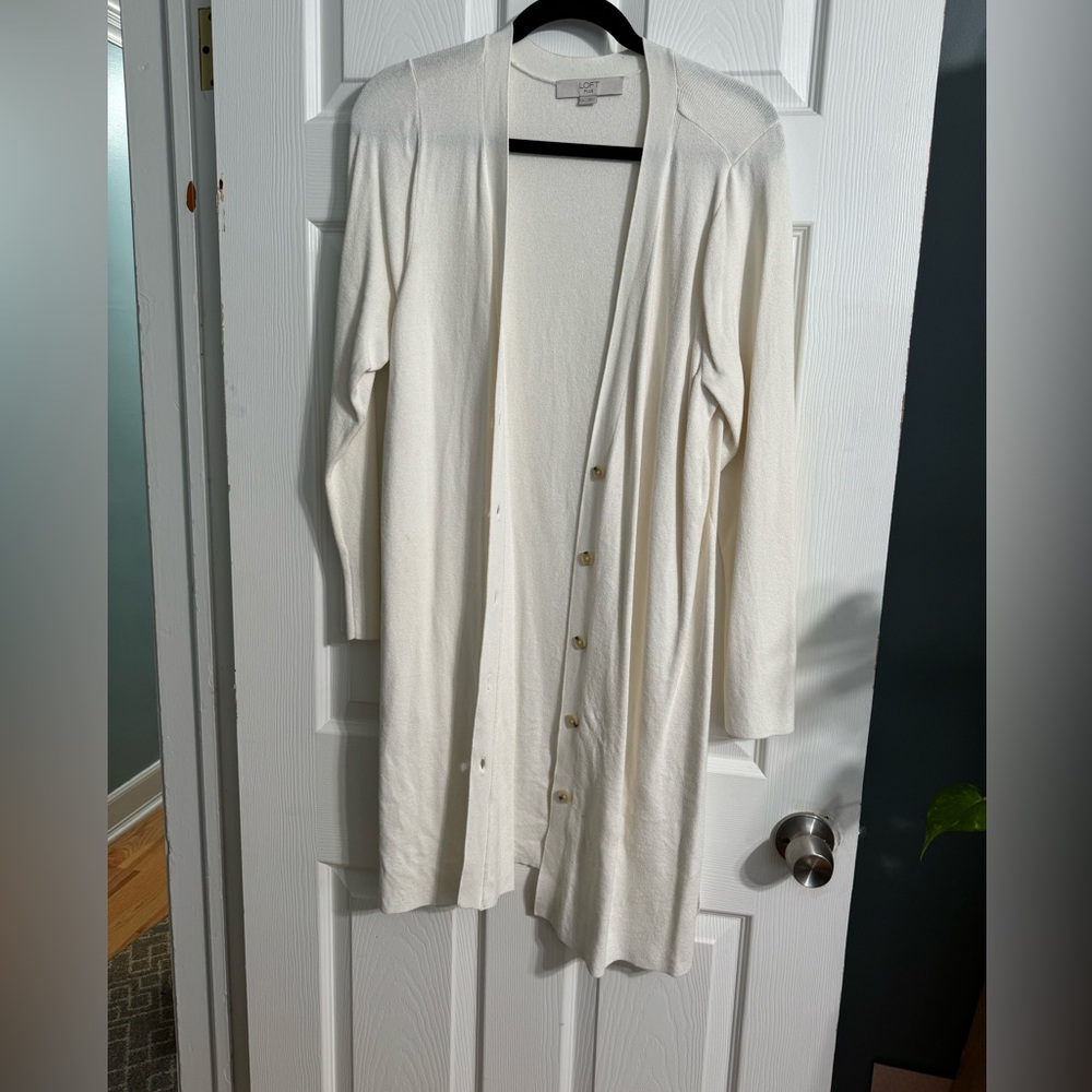 EUC Loft Plus Long White Sweater 14
